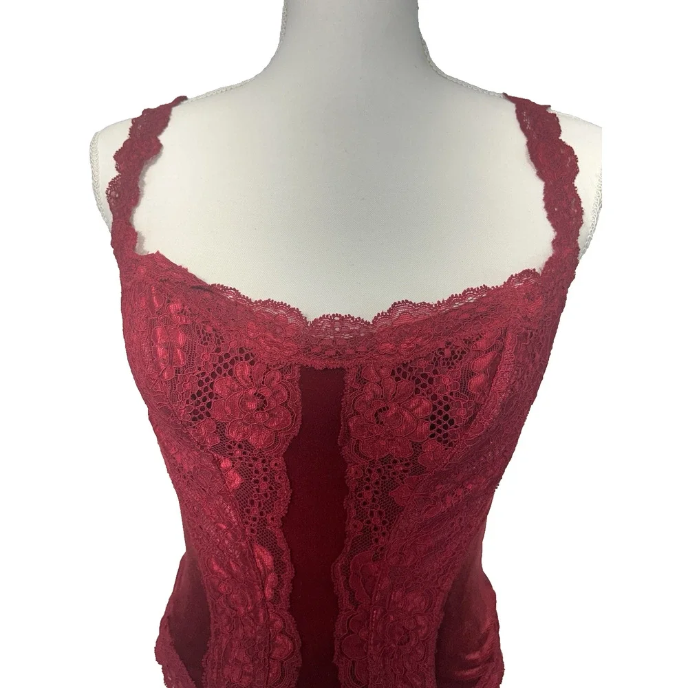 Victoria's Secret Vintage Cranberry Lace & Velvet Corset Bustier set 36/ S panty